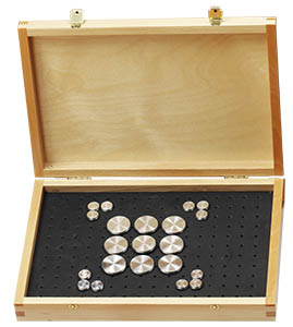 EM-Tec SB176 high capacity wooden box for 176 standard 12.7mm SEM pin stubs